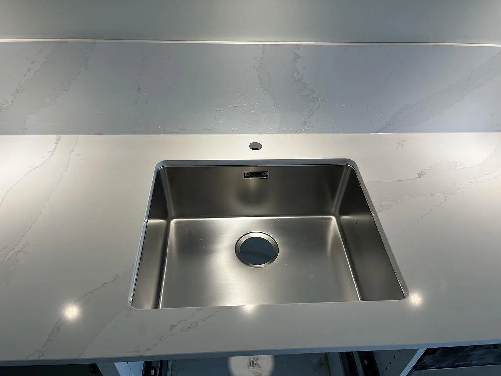 Køkkenbordplade i Silestone Eternal Calacatta Gold, Malmö – billede 7
