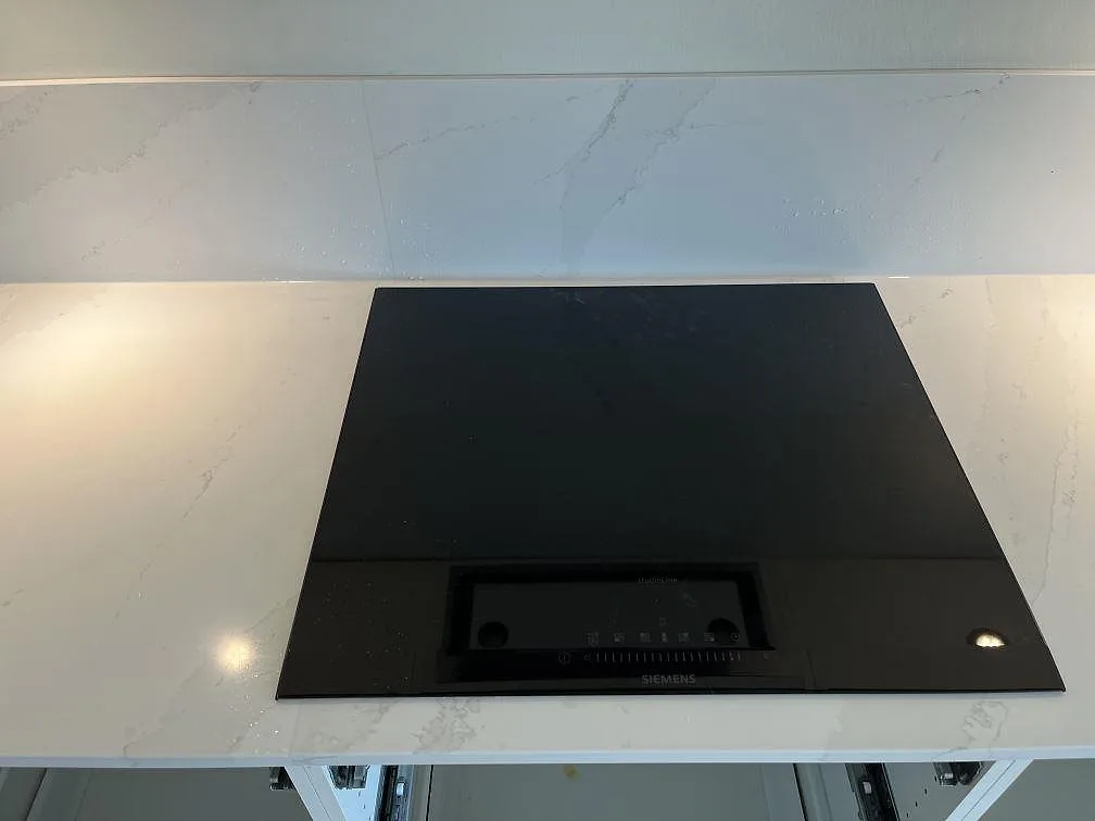 Køkkenbordplade i Silestone Eternal Calacatta Gold, Malmö – billede 6