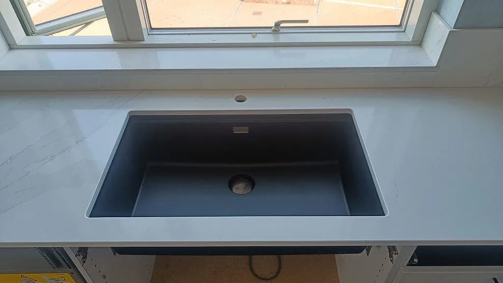 Køkkenbordplade i Silestone Eternal Calacatta Gold, Malmö – billede 4