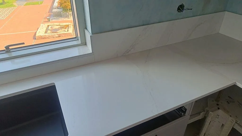 Køkkenbordplade i Silestone Eternal Calacatta Gold, Malmö – billede 5