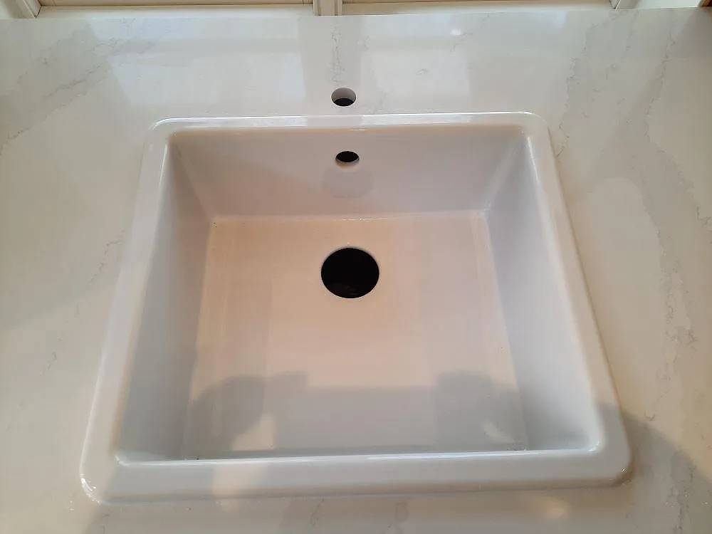 Køkkenbordplade i Silestone Eternal Calacatta Gold, Vejbystrand – billede 3