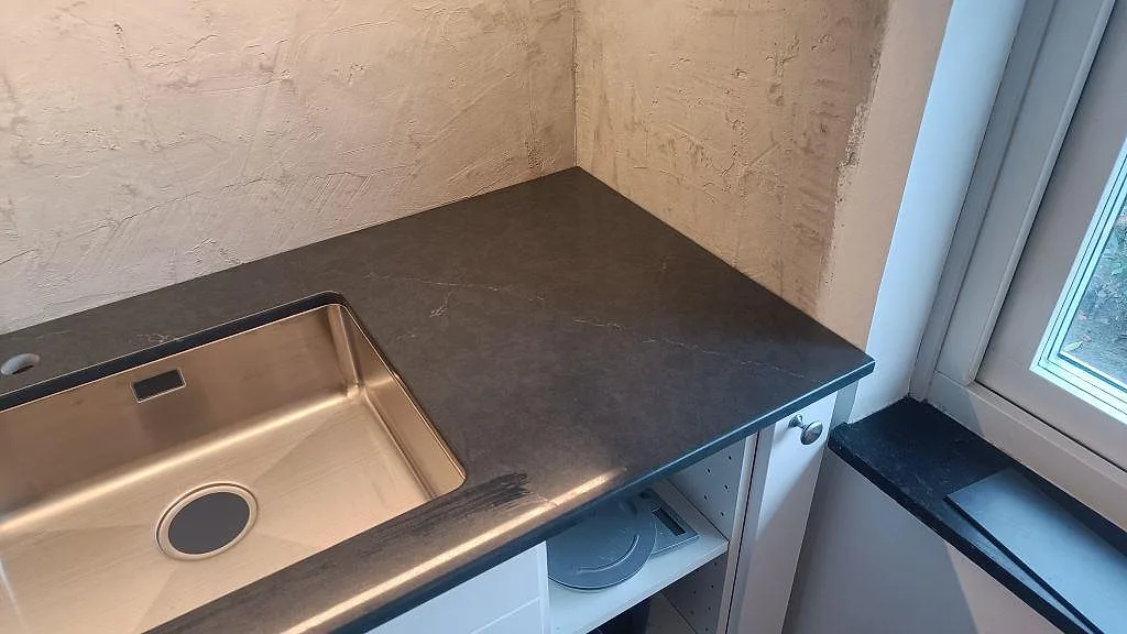 Køkkenbordplade i Silestone Eternal Charcoal Soapstone, Södra Sandby – billede 4