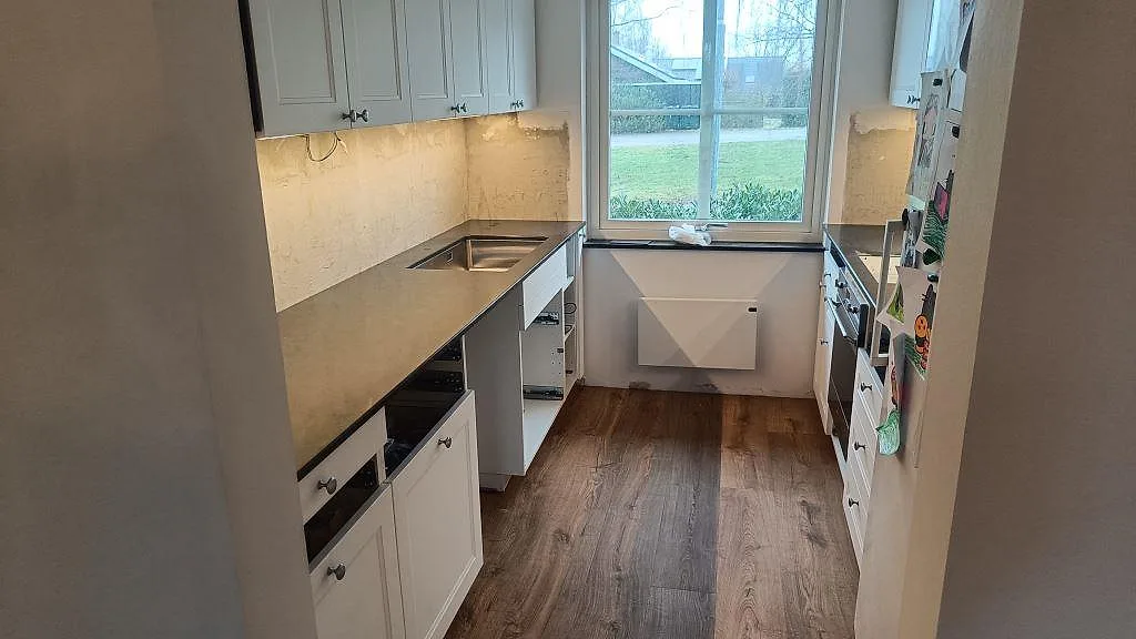 Gennemført projekt: Køkkenbordplade i Silestone Eternal Charcoal Soapstone, Södra Sandby.