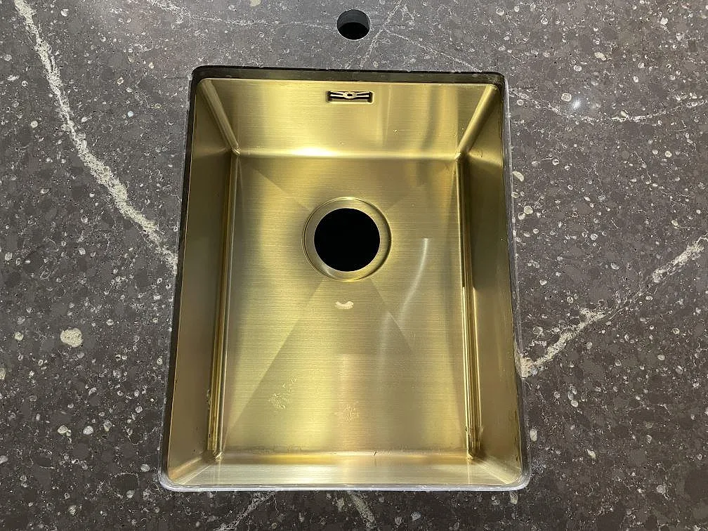 Køkkenbordplade i Silestone Eternal Emperador, Urshult – billede 7