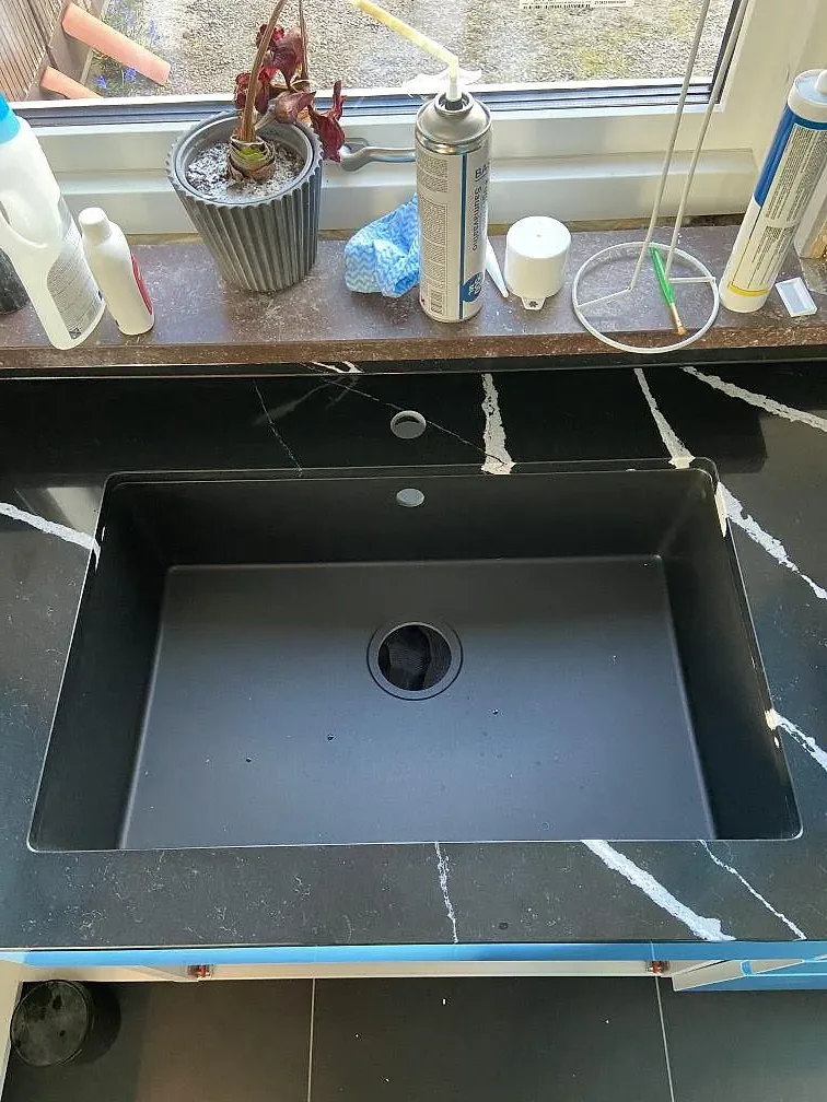 Køkkenbordplade i Silestone Eternal Marquina, Eslöv – billede 2