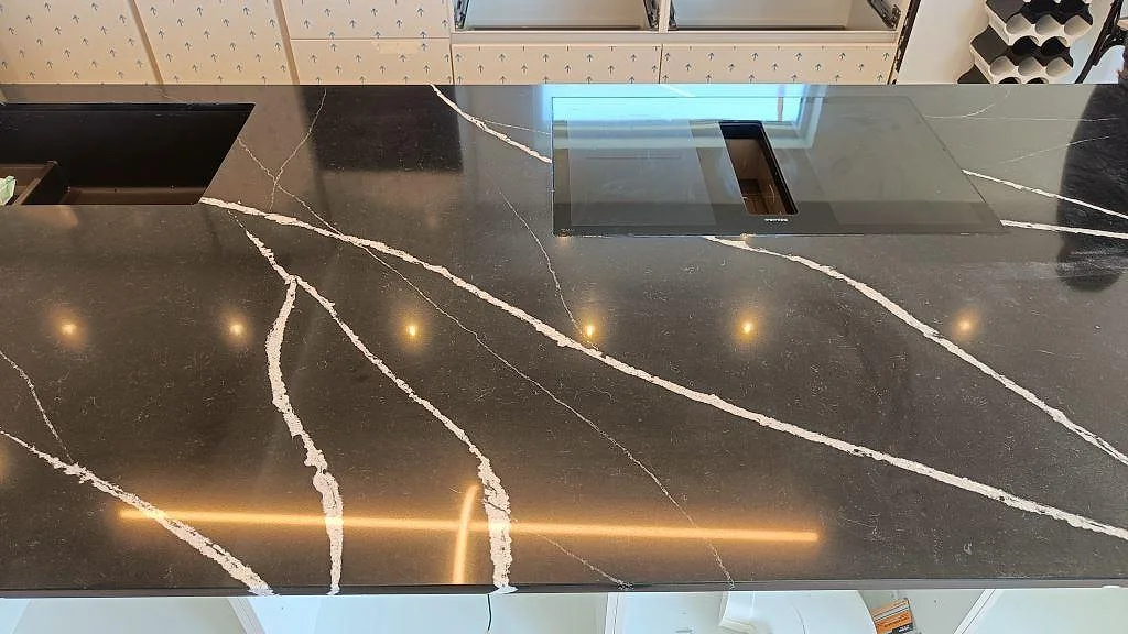 Køkkenbordplade i Silestone Eternal Marquina, Malmö – billede 3