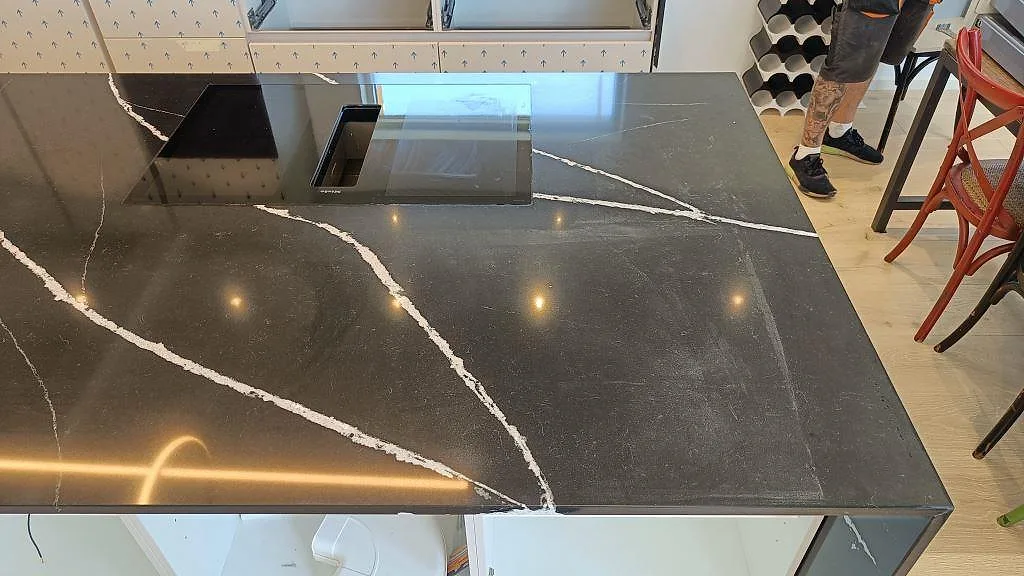 Køkkenbordplade i Silestone Eternal Marquina, Malmö – billede 4