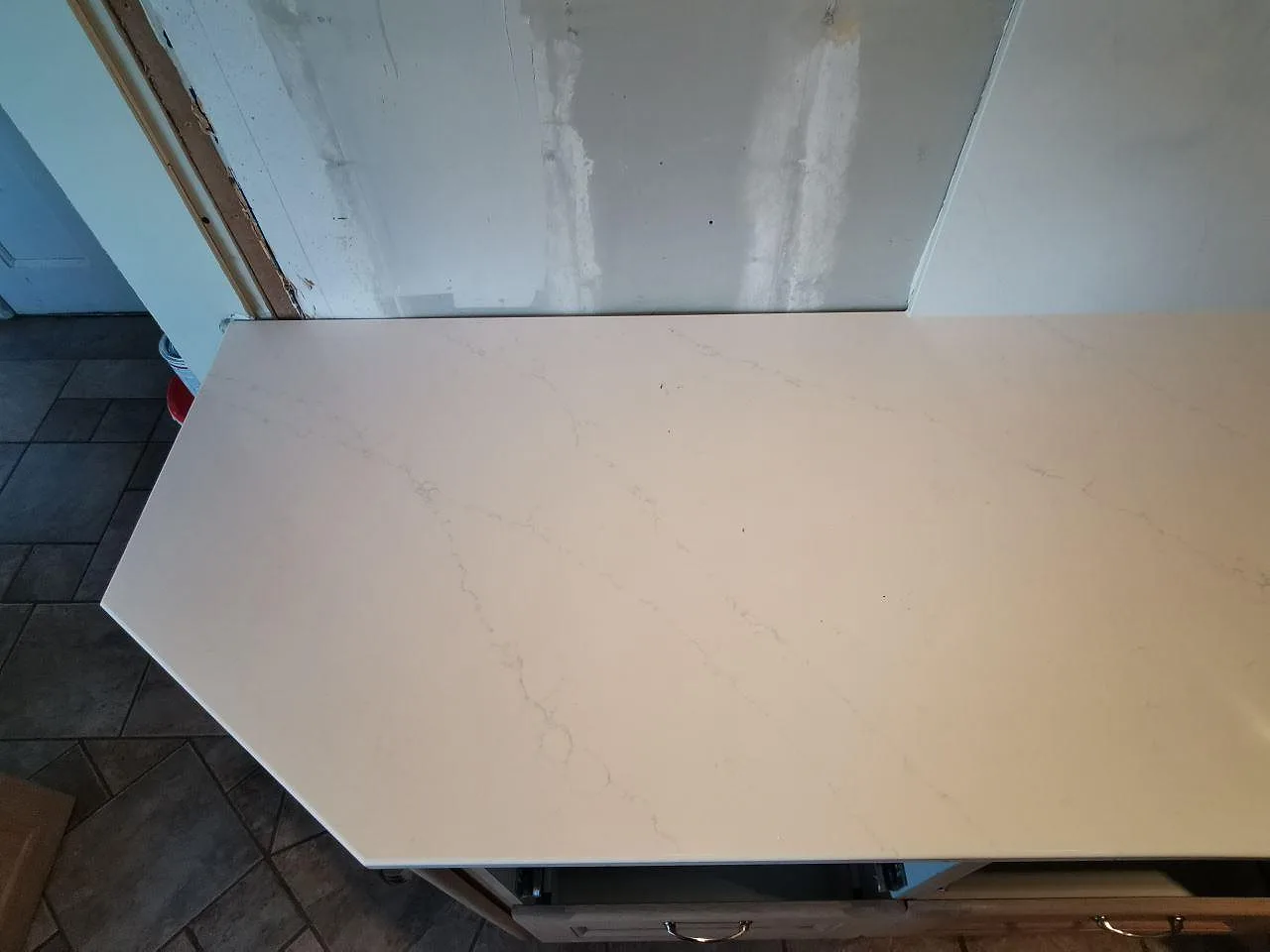 Køkkenbordplade i Silestone Eternal Statuario, Borås – billede 5