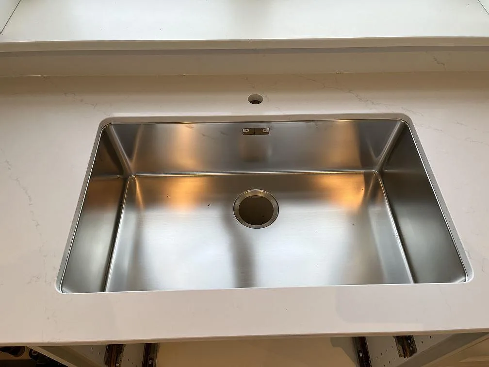 Køkkenbordplade i Silestone Eternal Statuario, Färjestaden – billede 2