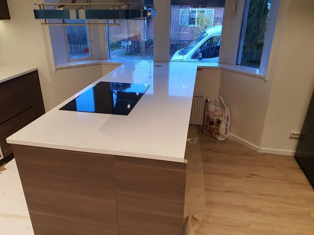 Køkkenbordplade i Silestone Eternal Statuario, Hallstahammar