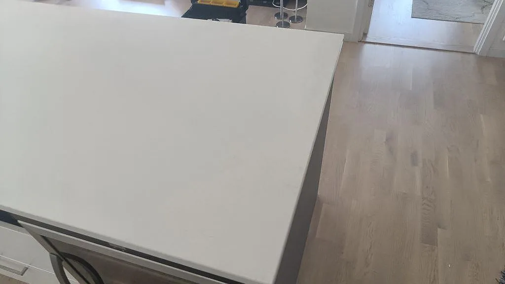 Køkkenbordplade i Silestone Eternal Statuario, Trollhättan – billede 2