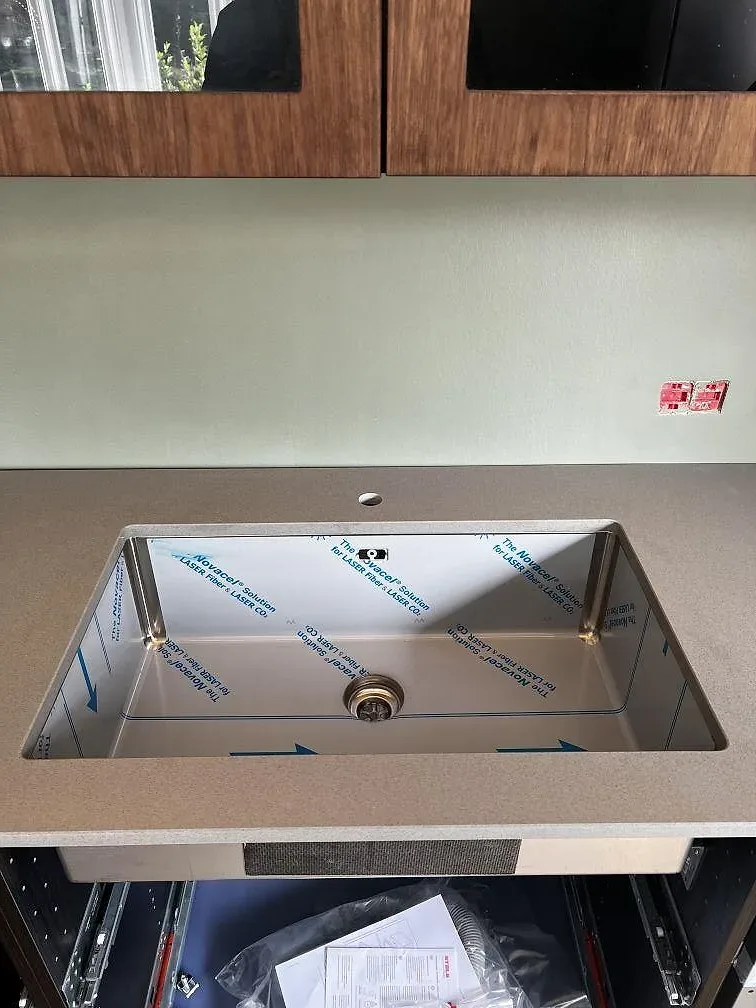 Køkkenbordplade i Silestone Gris Expo, Hellerup – billede 3