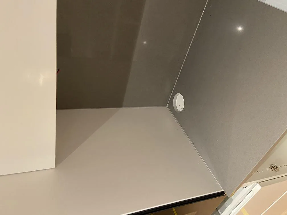 Køkkenbordplade i Silestone Gris Expo, Mölnlycke – billede 5