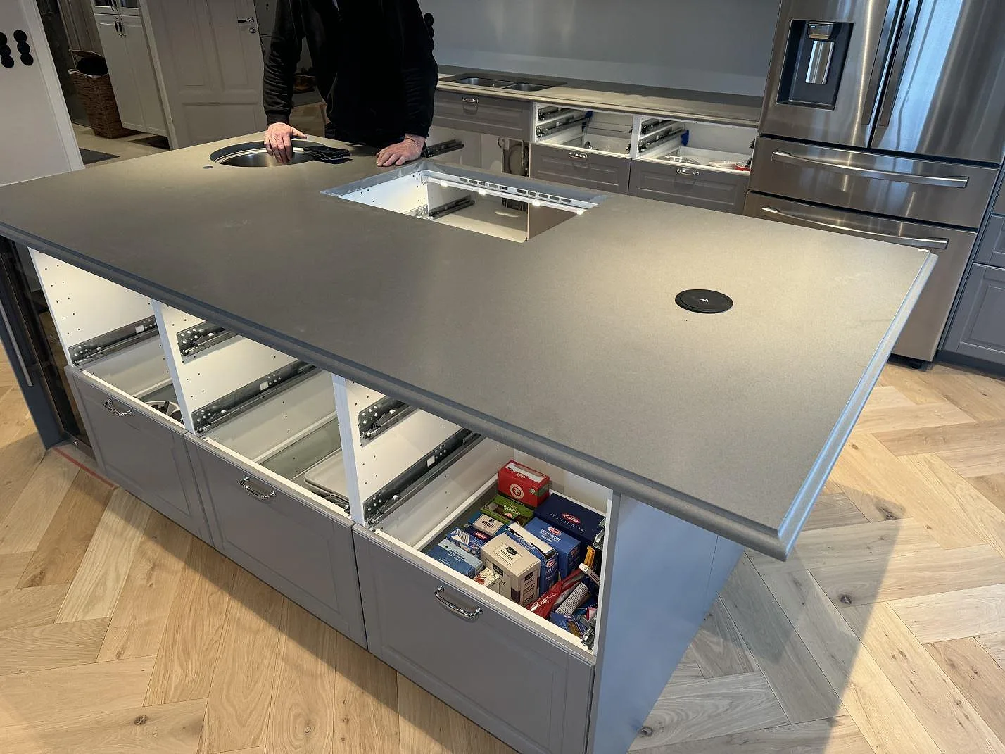 Gennemført projekt: Køkkenbordplade i Silestone Gris Expo, Sölvesborg.