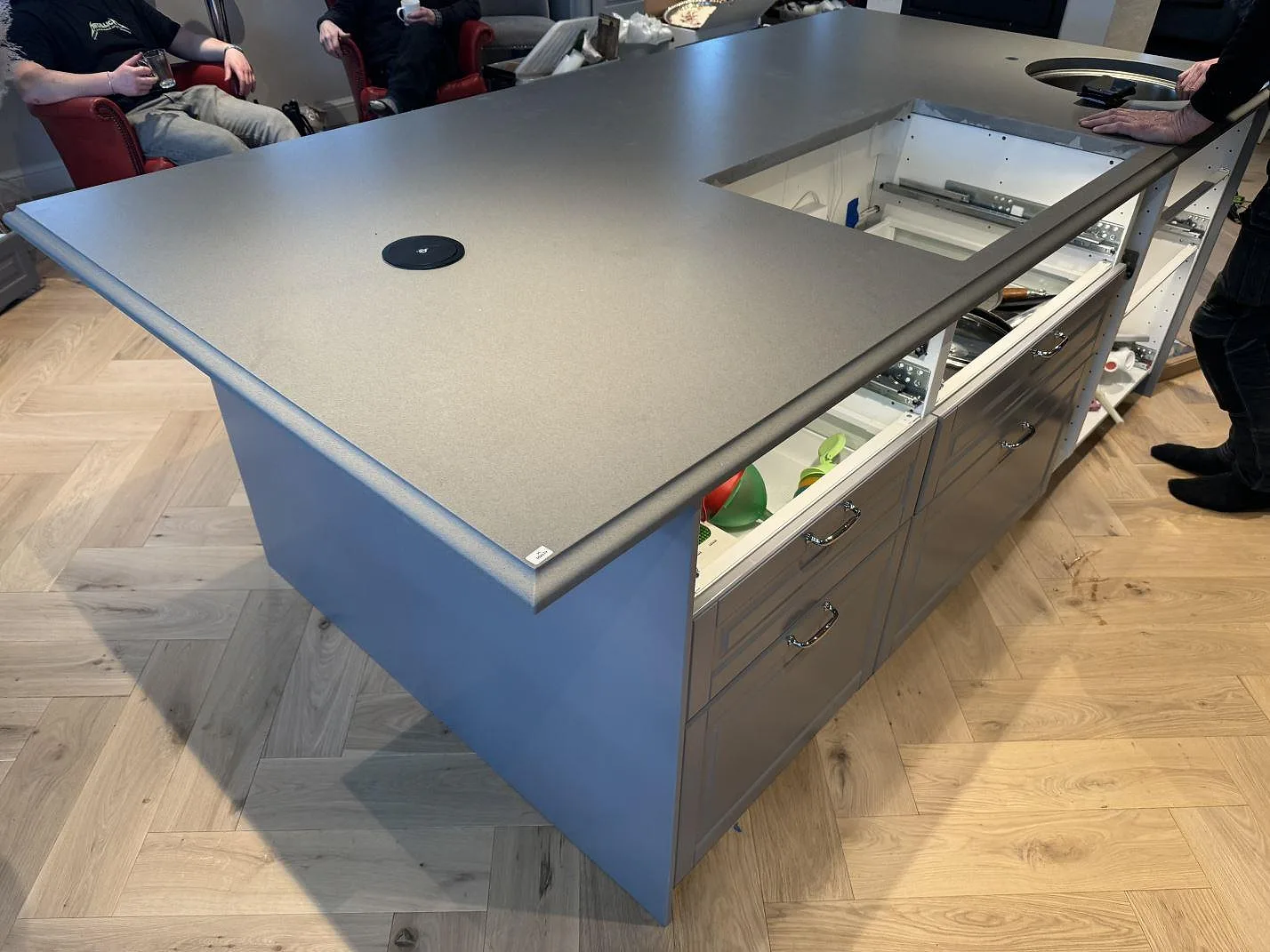 Køkkenbordplade i Silestone Gris Expo, Sölvesborg – billede 5
