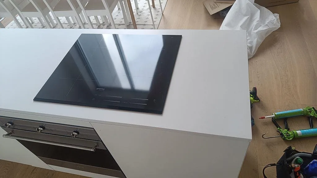 Køkkenbordplade i Silestone Iconic White, Ystad – billede 4