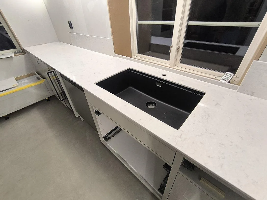 Køkkenbordplade i Silestone Lagoon, Avesta – billede 3
