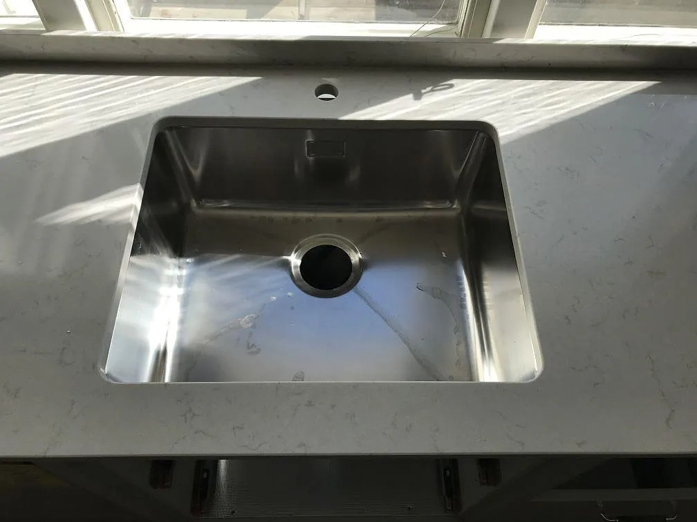 Køkkenbordplade i Silestone Lagoon, Brämhult – billede 2