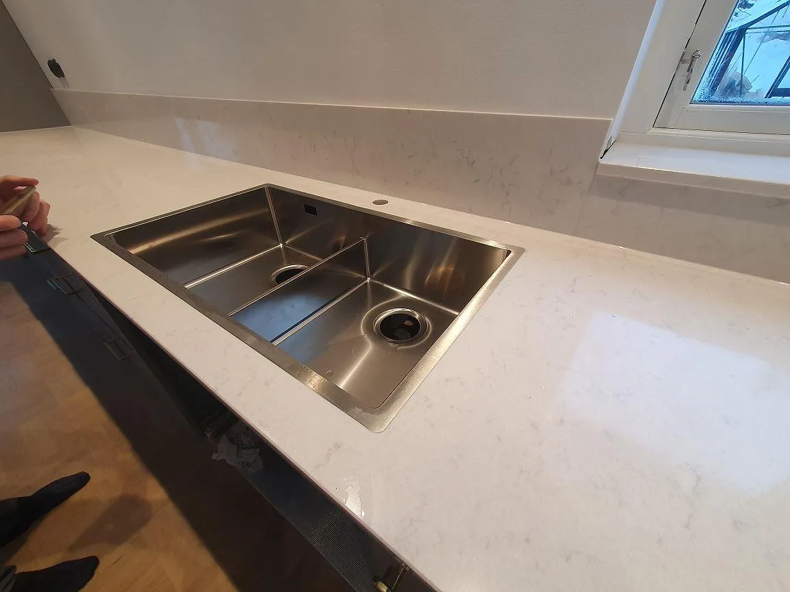 Køkkenbordplade i Silestone Lagoon, Enskede – billede 5