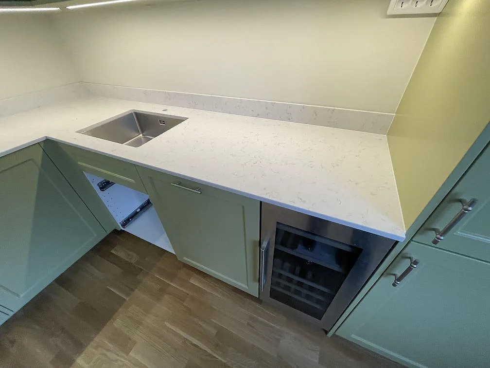Køkkenbordplade i Silestone Lagoon, Gustavsberg – billede 4