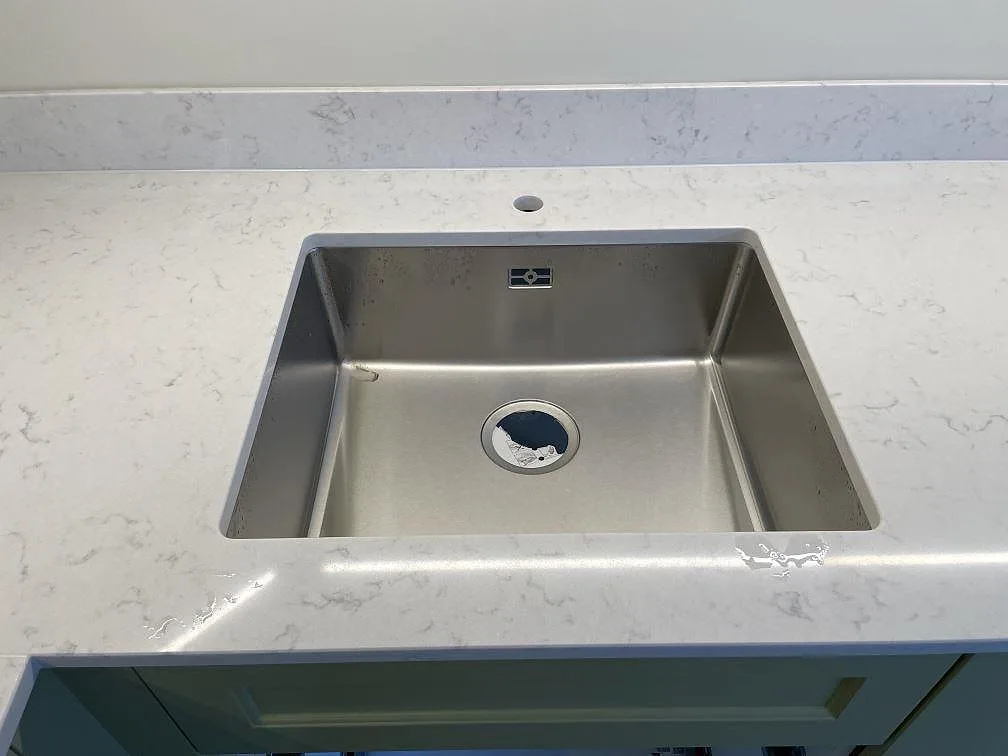 Køkkenbordplade i Silestone Lagoon, Gustavsberg – billede 2