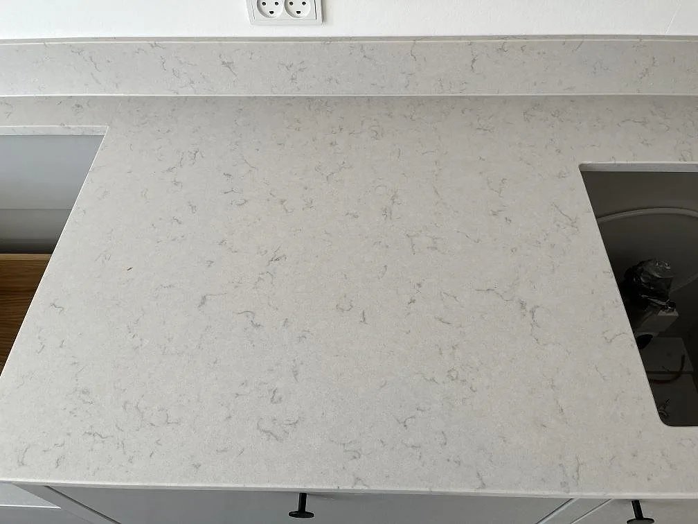 Køkkenbordplade i Silestone Lagoon, København – billede 3
