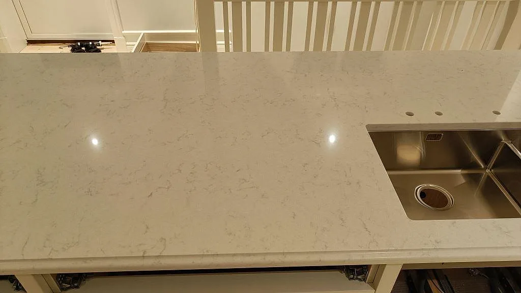 Køkkenbordplade i Silestone Lagoon, Lekeryd – billede 4