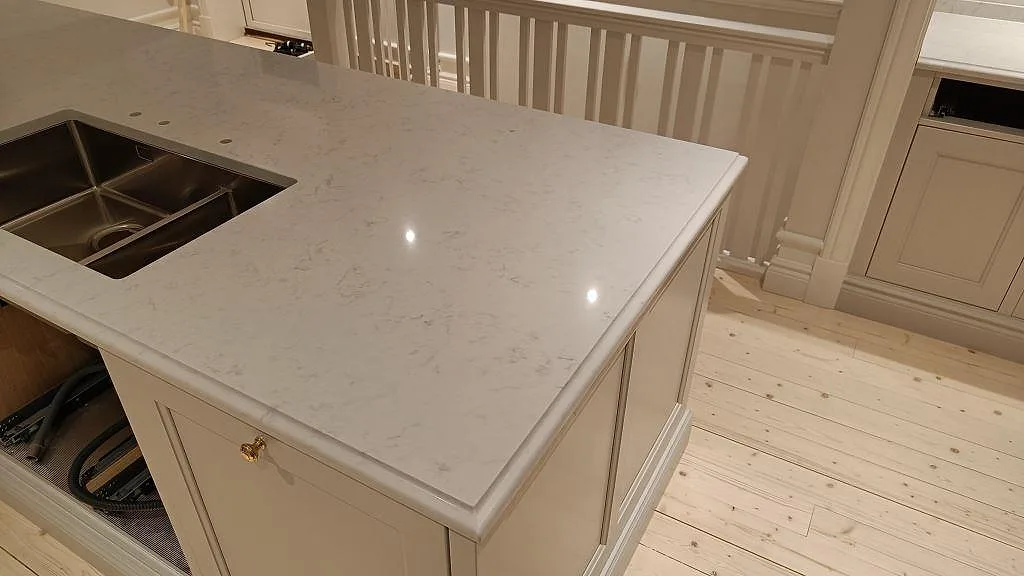 Køkkenbordplade i Silestone Lagoon, Lekeryd – billede 2