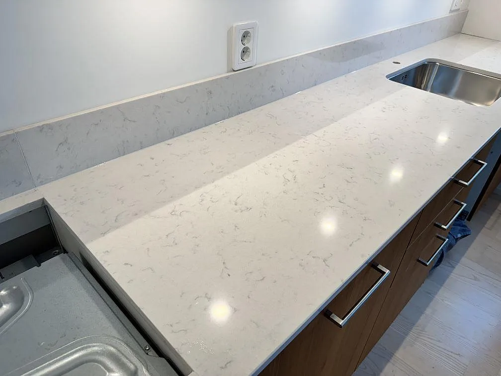 Køkkenbordplade i Silestone Lagoon, Lomma – billede 2