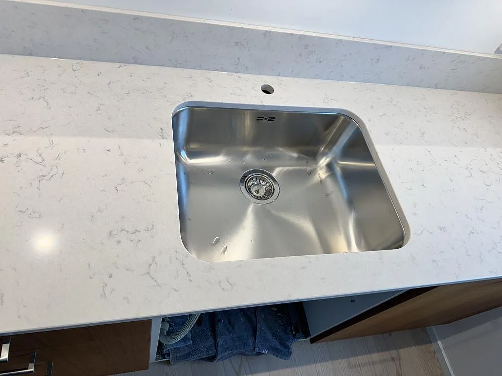 Køkkenbordplade i Silestone Lagoon, Lomma – billede 4