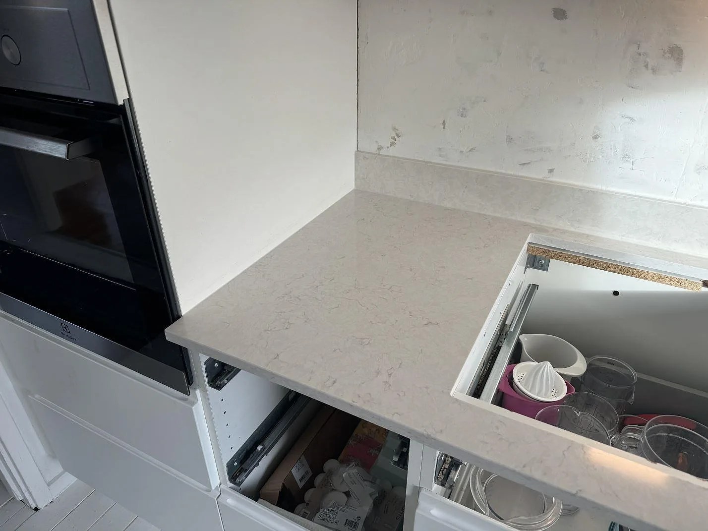 Køkkenbordplade i Silestone Lagoon, Pixbo – billede 2