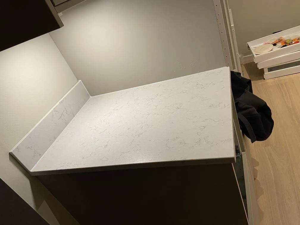 Køkkenbordplade i Silestone Lagoon, mat, Tingsryd – billede 3