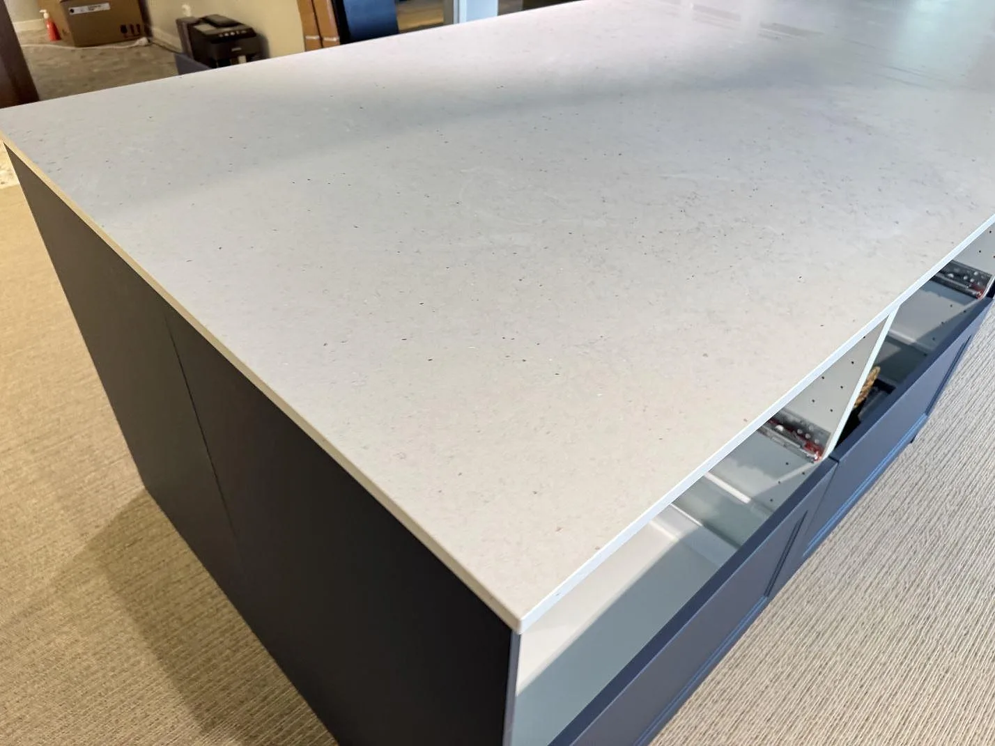 Køkkenbordplade i Silestone Lime Delight, Borås – billede 5