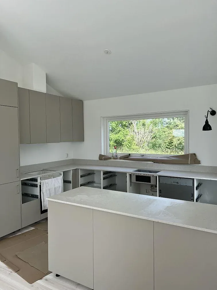 Gennemført projekt: Køkkenbordplade i Silestone Lime Delight, Borgholm.