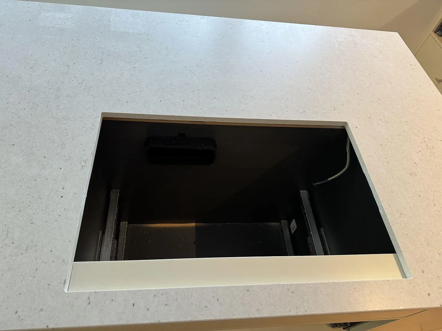 Køkkenbordplade i Silestone Lime Delight, Höganäs – billede 5