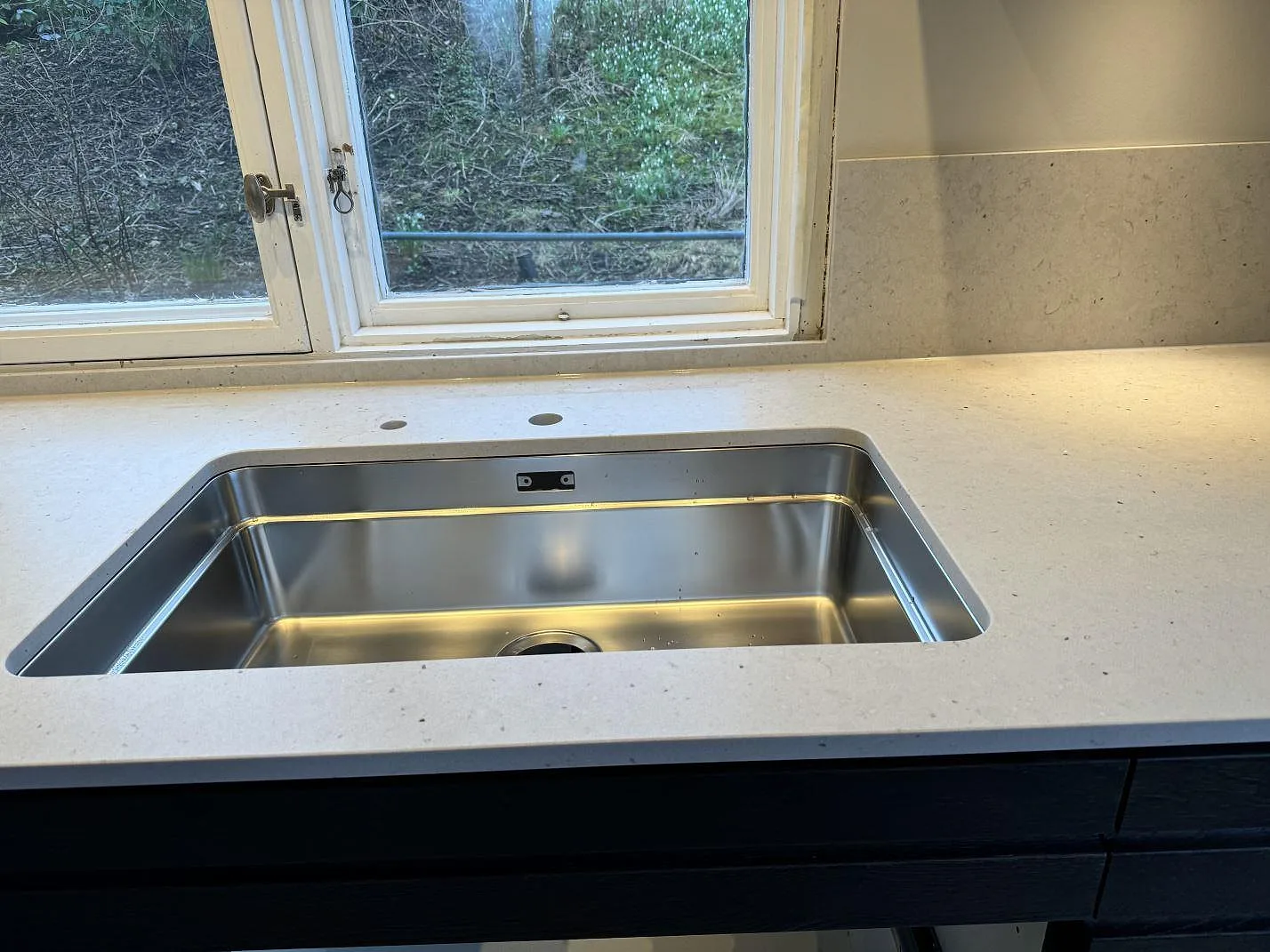 Køkkenbordplade i Silestone Lime Delight, Västra Frölunda – billede 2