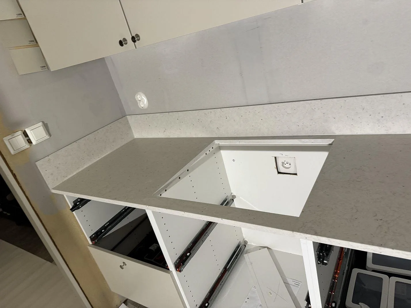 Køkkenbordplade i Silestone Lime Delight, Vetlanda – billede 2