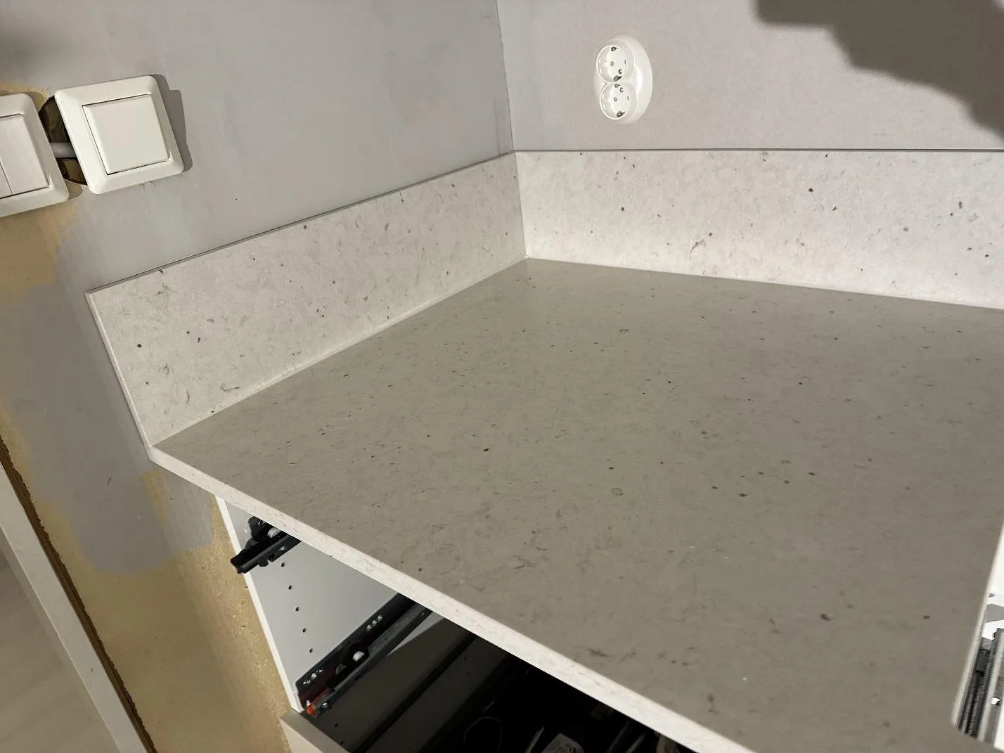 Køkkenbordplade i Silestone Lime Delight, Vetlanda – billede 4