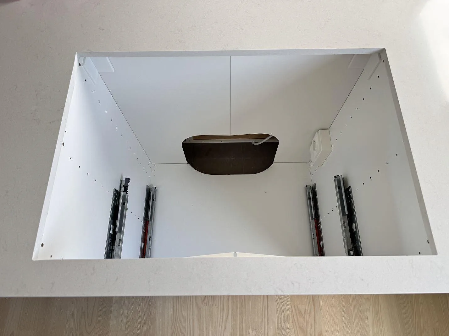 Køkkenbordplade i Silestone Linen Cream, Bunkeflostrand – billede 8