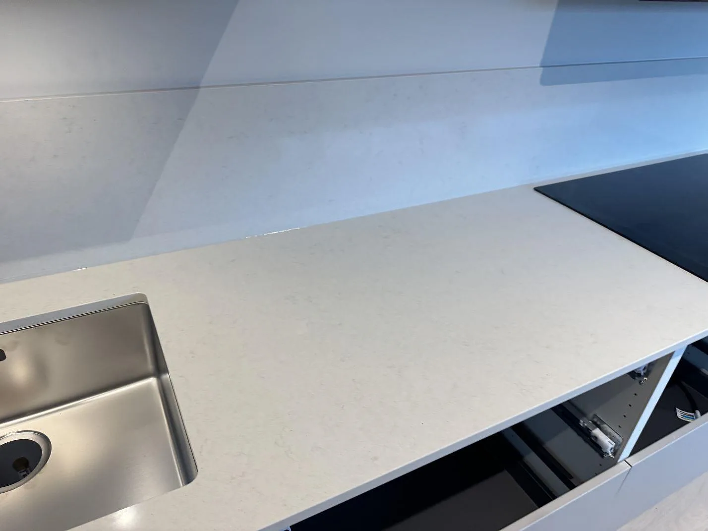 Køkkenbordplade i Silestone Linen Cream, Bunkeflostrand – billede 5