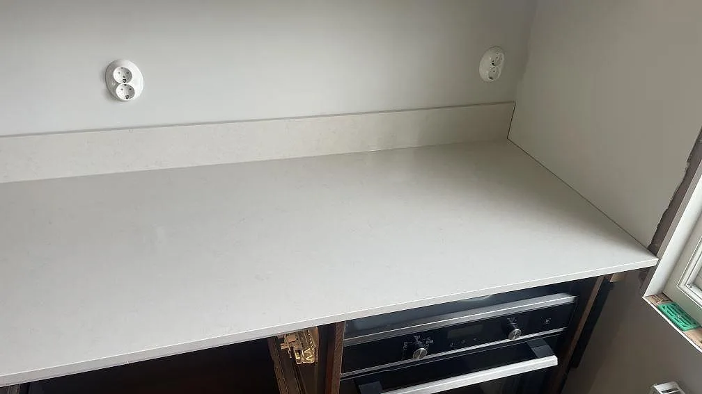 Køkkenbordplade i Silestone Linen Cream, Halmstad – billede 6