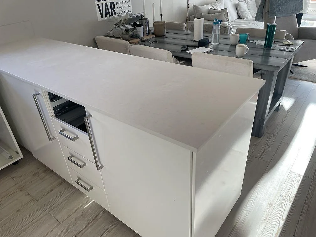 Køkkenbordplade i Silestone Linen Cream, Helsingborg – billede 3