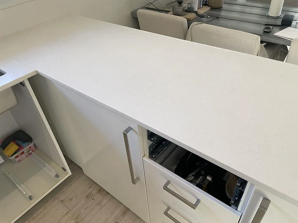 Køkkenbordplade i Silestone Linen Cream, Helsingborg – billede 7