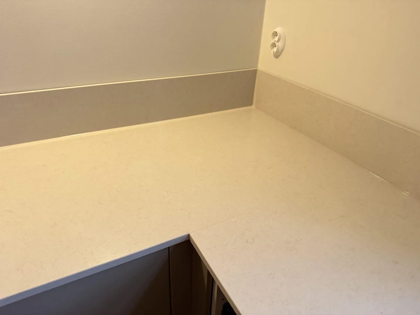 Køkkenbordplade i Silestone Linen Cream, Helsingborg – billede 8
