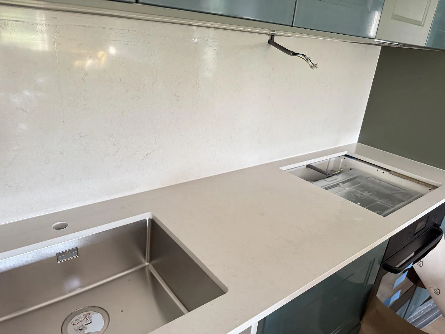 Køkkenbordplade i Silestone Linen Cream, Hjärup – billede 2