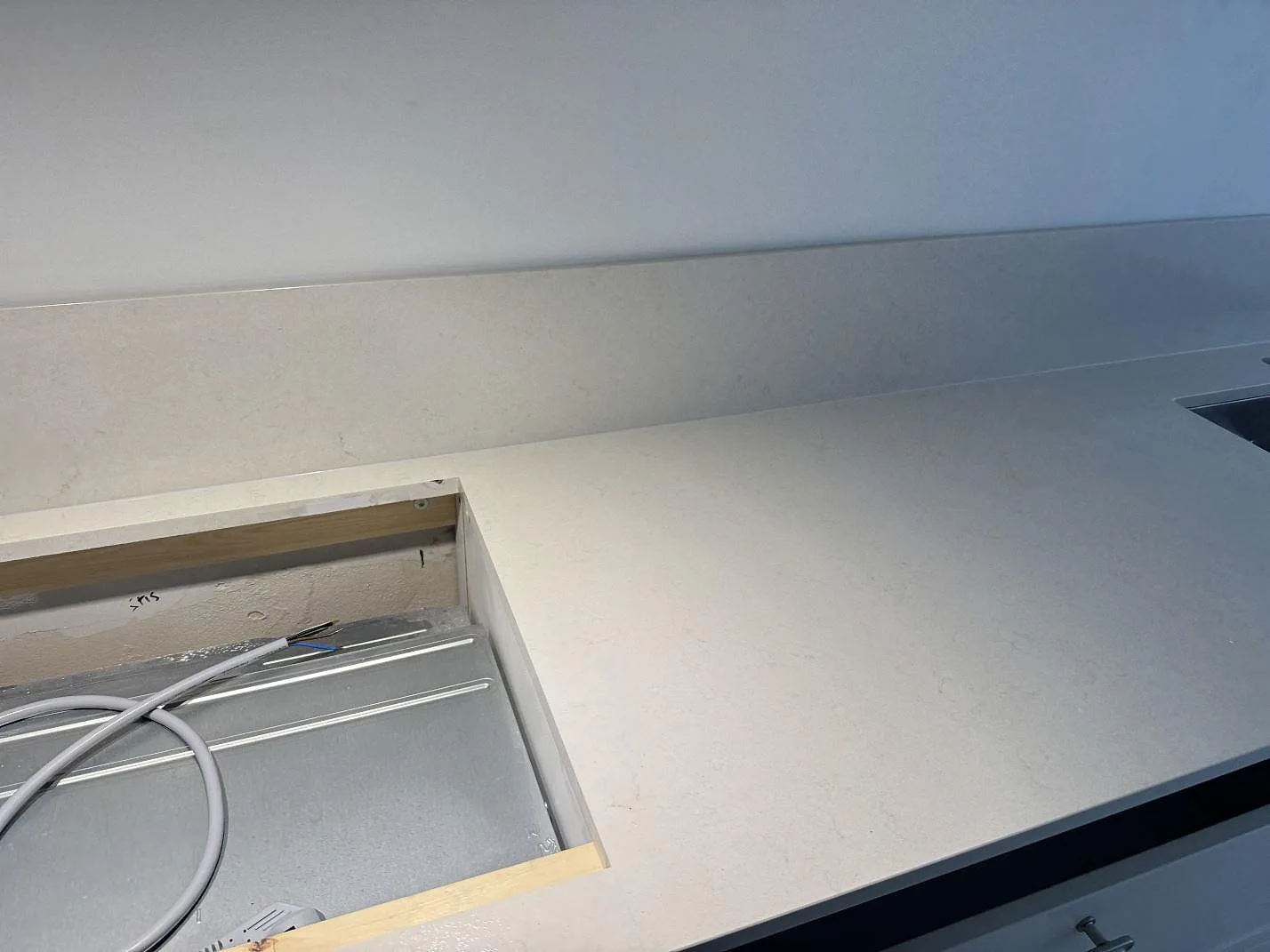 Køkkenbordplade i Silestone Linen Cream, Lund – billede 5