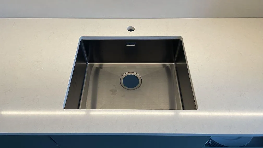 Køkkenbordplade i Silestone Linen Cream, Malmö – billede 5