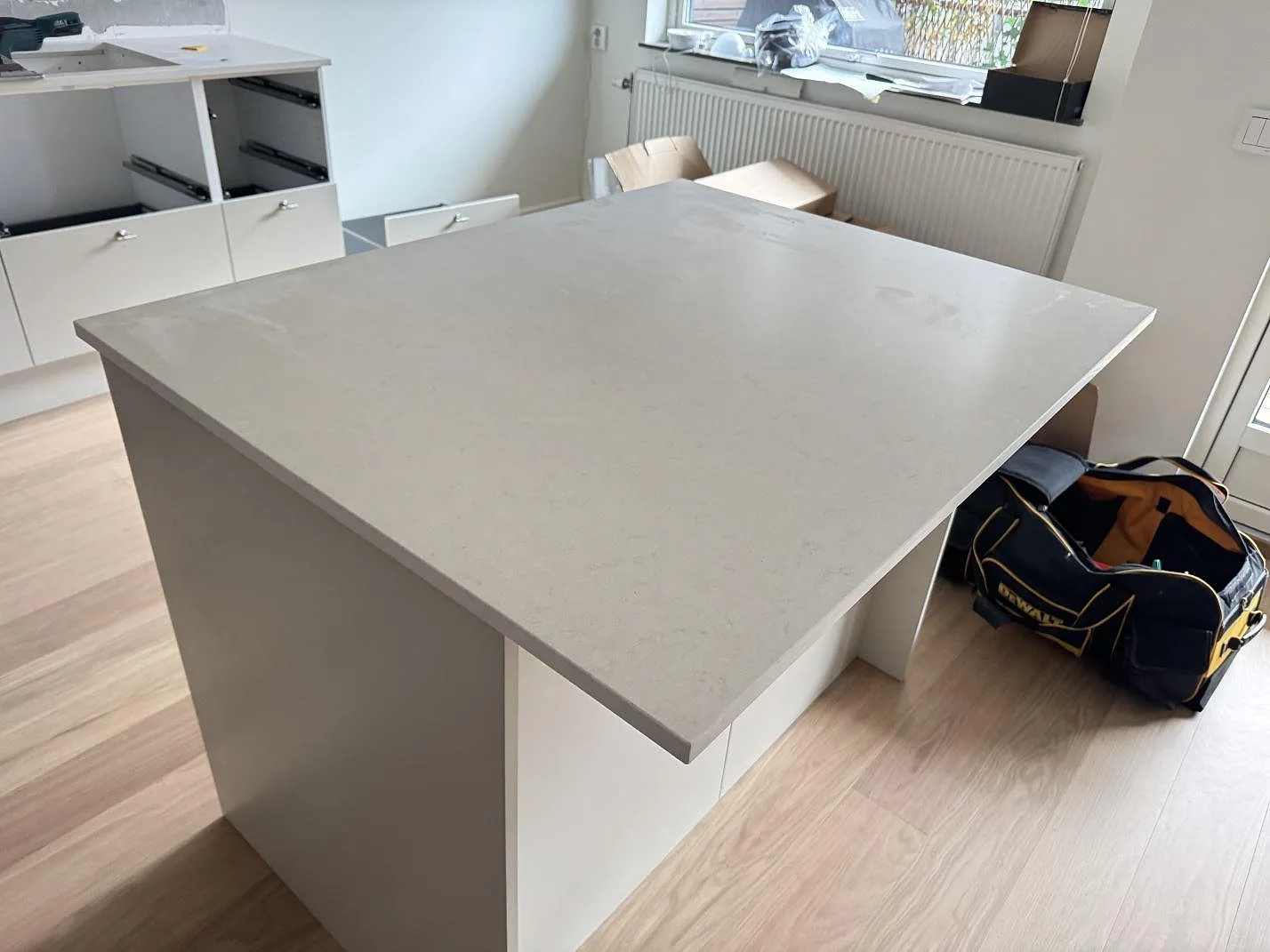 Køkkenbordplade i Silestone Linen Cream, Malmö – billede 3