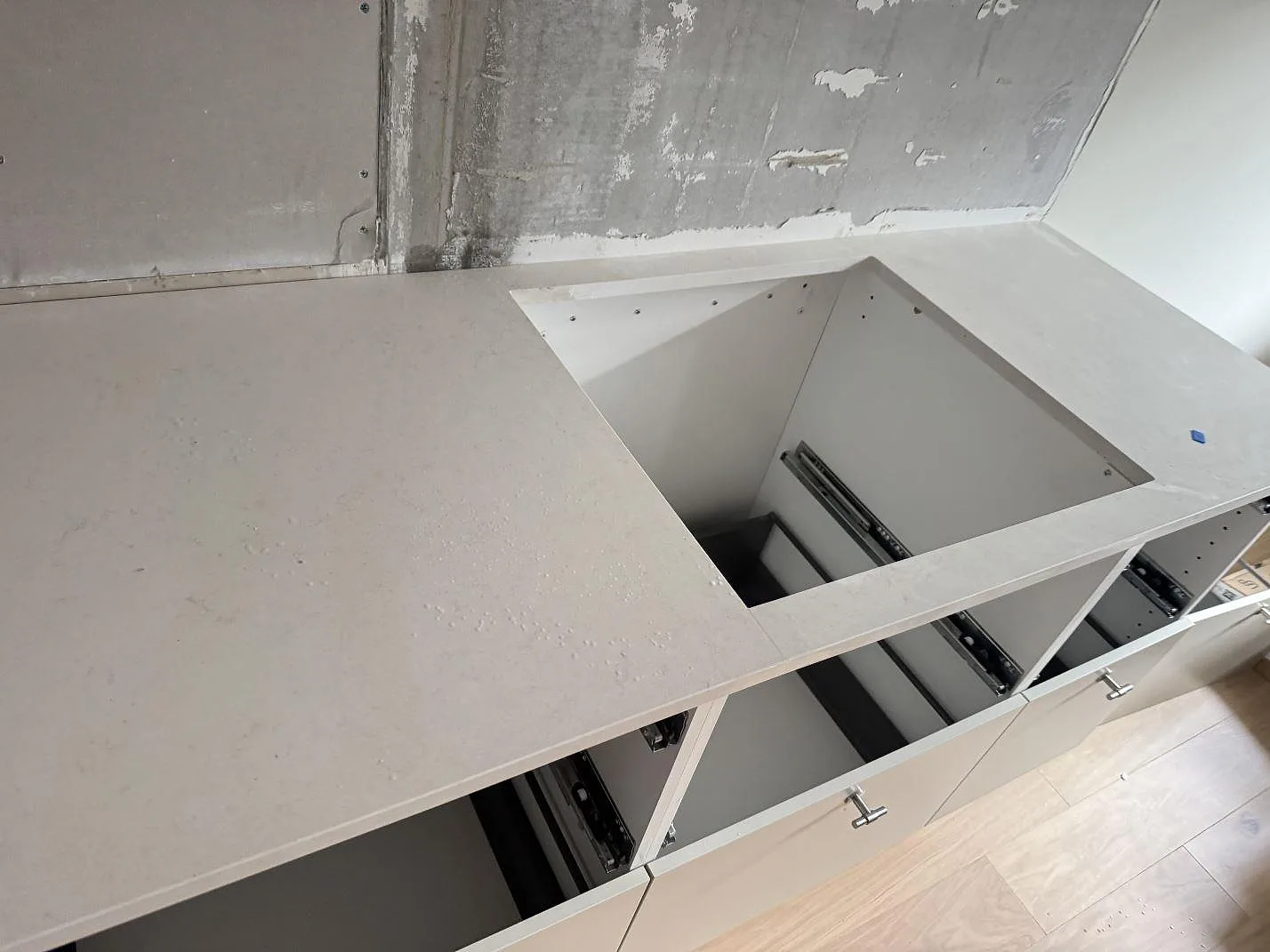 Køkkenbordplade i Silestone Linen Cream, Malmö – billede 8