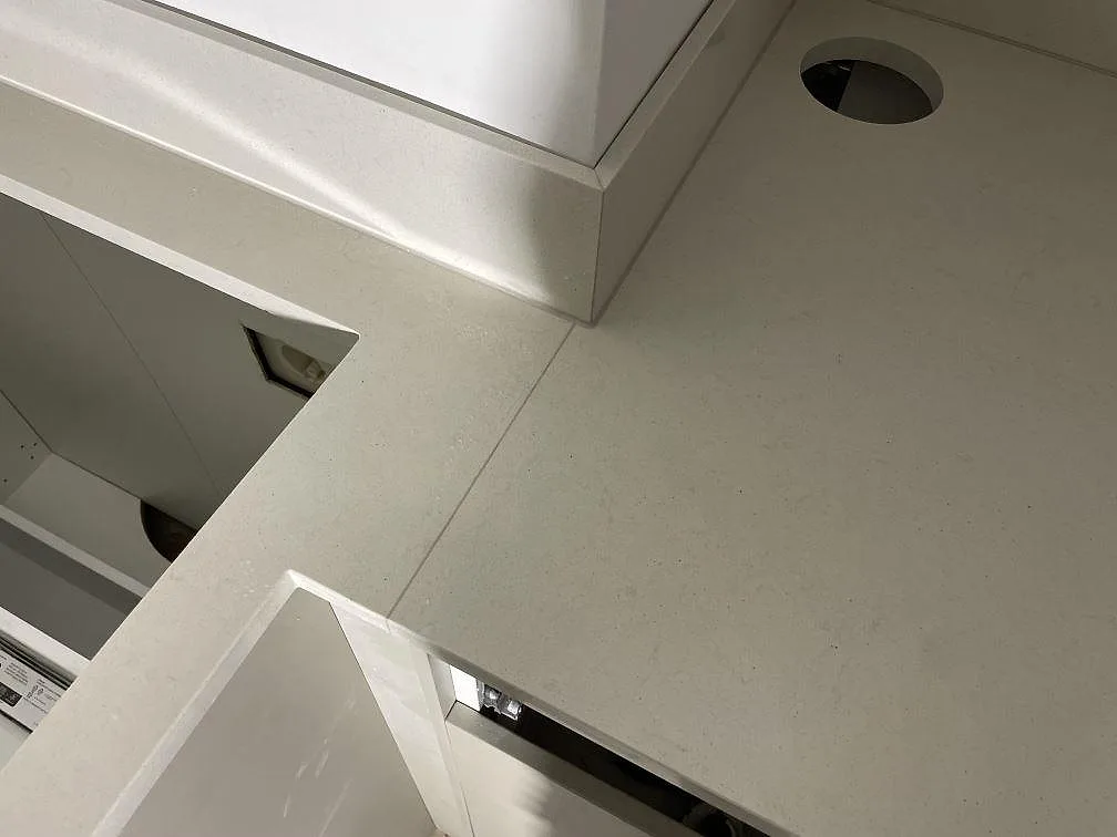 Køkkenbordplade i Silestone Linen Cream, Stockholm – billede 4